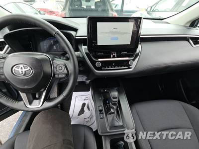 2026 Toyota Corolla Cross LE - zdjęcie 11 z 30 - miniatura