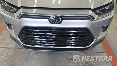 2024 Toyota Grand Highlander Limited - zdjęcie 28 z 39 - miniatura