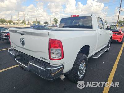 2022 Ram 2500 Big Horn Crew Cab Medium Bed - zdjęcie 4 z 30 - miniatura