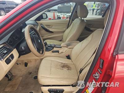 2013 BMW 3 Series Sedan 320i xDrive - zdjęcie 7 z 49 - miniatura