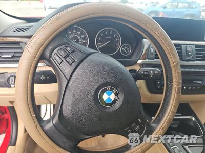 2013 BMW 3 Series Sedan 320i xDrive - zdjęcie 10 z 49 - miniatura