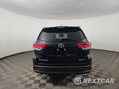 2017 Toyota Highlander XLE - zdjęcie 5 z 29 - miniatura