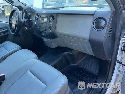2011 Ford Super Duty F-450 Cab Chassis XL Regular Cab DRW - zdjęcie 18 z 23 - miniatura