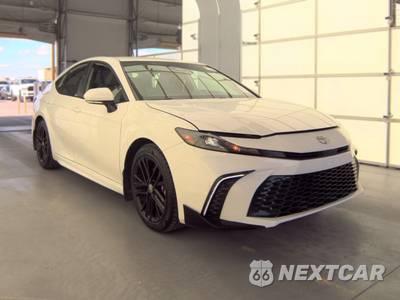 2025 Toyota Camry SE - zdjęcie 3 z 25 - miniatura