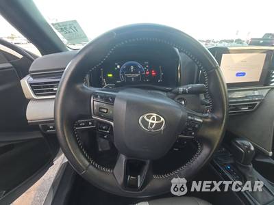 2025 Toyota Camry SE - zdjęcie 10 z 25 - miniatura