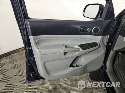 2013 Toyota Tacoma Crew Cab Medium Bed - zdjęcie 9 z 32 - miniatura