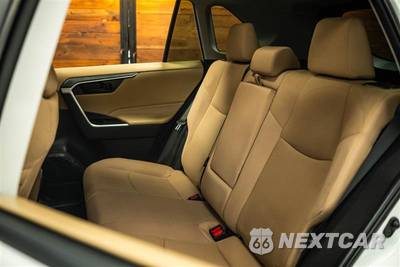 2022 Toyota RAV4 Hybrid LE - zdjęcie 10 z 26 - miniatura