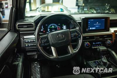 2025 Toyota 4Runner SR5 - zdjęcie 15 z 27 - miniatura