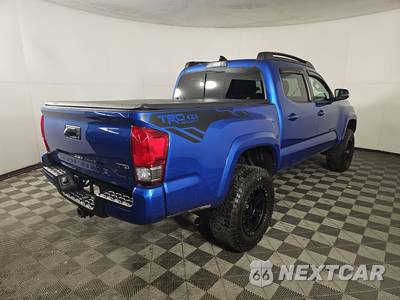 2017 Toyota Tacoma TRD Sport Crew Cab Medium Bed - zdjęcie 4 z 26 - miniatura