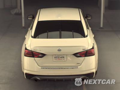 2022 Nissan Altima SR - zdjęcie 5 z 28 - miniatura