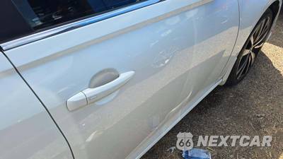 2022 Nissan Altima SR - zdjęcie 18 z 28 - miniatura