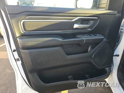 2025 Ram 1500 Big Horn Crew Cab Short Bed - zdjęcie 9 z 24 - miniatura