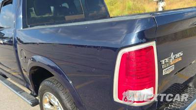 2017 Ram 1500 Laramie Crew Cab Short Bed - zdjęcie 21 z 30 - miniatura