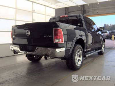 2017 Ram 1500 Laramie Crew Cab Short Bed - zdjęcie 4 z 30 - miniatura