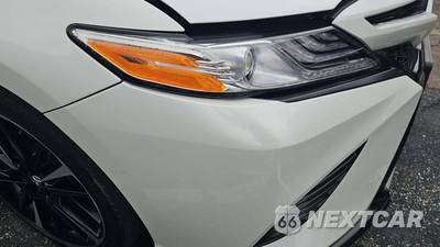 2019 Toyota Camry XSE - zdjęcie 31 z 32 - miniatura