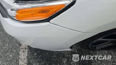 2019 Toyota Camry XSE - zdjęcie 24 z 32 - miniatura