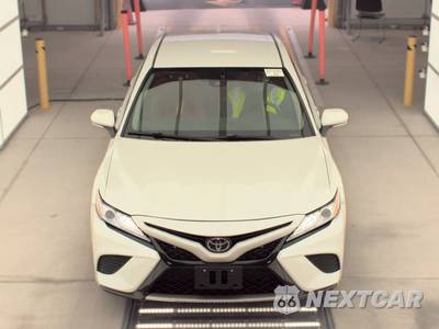 2019 Toyota Camry XSE - zdjęcie 2 z 32 - miniatura