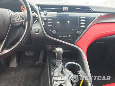 2019 Toyota Camry XSE - zdjęcie 11 z 32 - miniatura