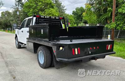2019 Ford Super Duty F-350 Cab Chassis XL Crew Cab DRW - zdjęcie 5 z 18 - miniatura