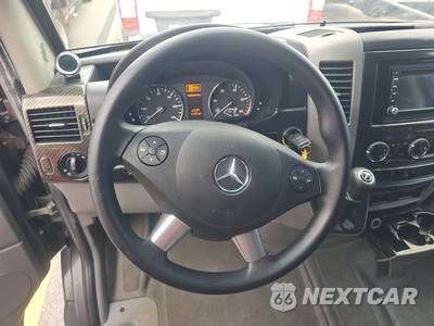 2016 Mercedes-Benz Sprinter 3500 Cab Chassis DRW 170.3" WB - zdjęcie 10 z 23 - miniatura