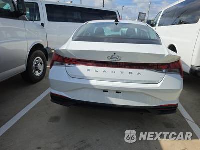 2021 Hyundai Elantra SE - zdjęcie 5 z 23 - miniatura
