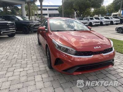 2024 Kia Forte LXS - zdjęcie 18 z 41 - miniatura