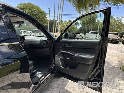 2025 Nissan Pathfinder S - zdjęcie 24 z 40 - miniatura