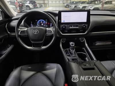 2025 Toyota Grand Highlander XLE - zdjęcie 8 z 26 - miniatura