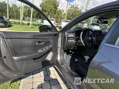 2025 Nissan Sentra SV - zdjęcie 23 z 40 - miniatura