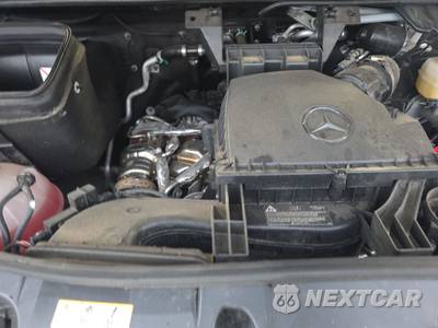 2025 Mercedes-Benz Sprinter 2500 Passenger Van High Roof 170.0" WB - zdjęcie 16 z 21 - miniatura