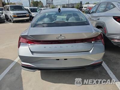 2021 Hyundai Elantra SE - zdjęcie 5 z 23 - miniatura