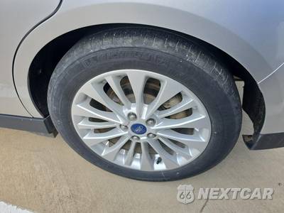 2017 Ford C-MAX Hybrid SE - zdjęcie 11 z 23 - miniatura