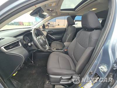 2024 Toyota Corolla Cross LE - zdjęcie 7 z 23 - miniatura