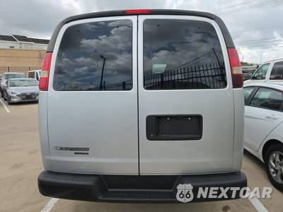 2016 Chevrolet Express 2500 Passenger Van LS 1LS 135.0" WB - zdjęcie 5 z 23 - miniatura