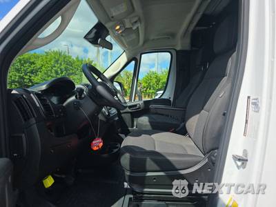2025 Ram ProMaster 2500 Cargo Van Tradesman w/Passenger Seat Low Roof 136.0" WB - zdjęcie 7 z 20 - miniatura