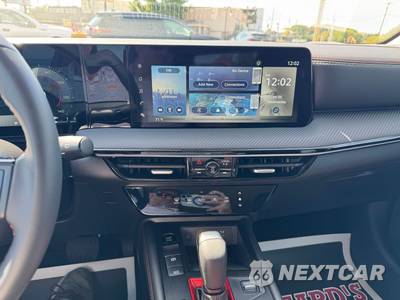 2025 Nissan Kicks SR - zdjęcie 20 z 25 - miniatura