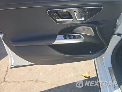 2024 Mercedes-Benz E 350 4MATIC Sedan - zdjęcie 9 z 22 - miniatura