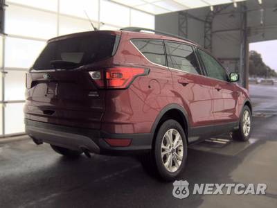 2019 Ford Escape SEL - zdjęcie 4 z 43 - miniatura