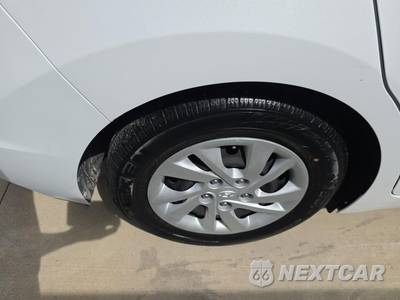2020 Hyundai Elantra SE Sedan - zdjęcie 10 z 23 - miniatura