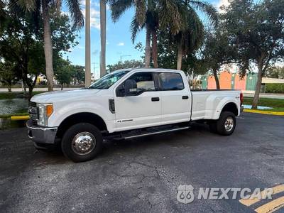 2017 Ford Super Duty F-350 XLT Crew Cab Long Bed DRW - zdjęcie 32 z 49 - miniatura