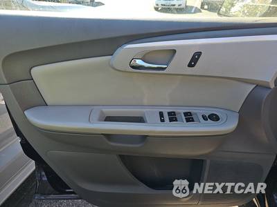 2010 Chevrolet Traverse LT 2LT - zdjęcie 9 z 54 - miniatura