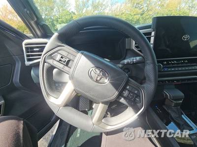 2026 Toyota Sequoia Limited - zdjęcie 10 z 26 - miniatura
