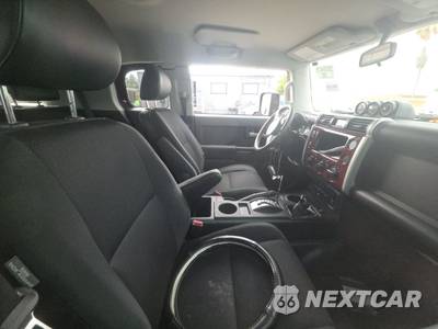 2008 Toyota FJ Cruiser w/Rear Doors - zdjęcie 8 z 38 - miniatura
