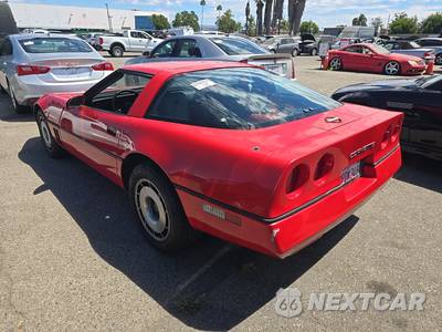 1985 Chevrolet Corvette - zdjęcie 6 z 24 - miniatura