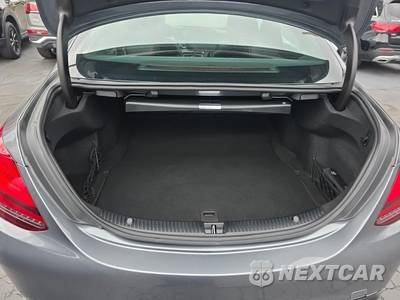 2021 Mercedes-Benz AMG C 43 4MATIC Sedan - zdjęcie 19 z 22 - miniatura