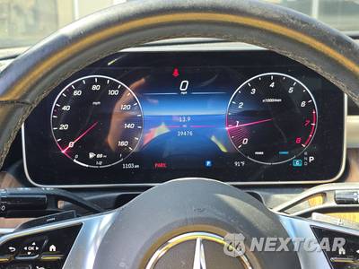 2023 Mercedes-Benz C 300 Sedan - zdjęcie 12 z 27 - miniatura