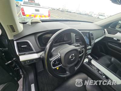 2018 Volvo XC90 T6 Momentum 7-Passenger - zdjęcie 11 z 30 - miniatura