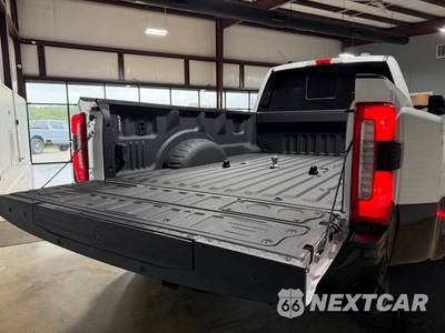 2024 Ford Super Duty F-350 King Ranch Crew Cab Long Bed DRW - zdjęcie 12 z 41 - miniatura