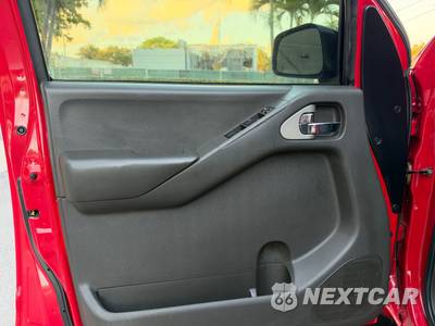 2007 Nissan Frontier NISMO Crew Cab Medium Bed - zdjęcie 7 z 48 - miniatura