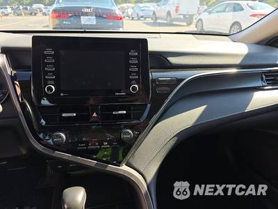 2024 Toyota Camry SE - zdjęcie 11 z 23 - miniatura